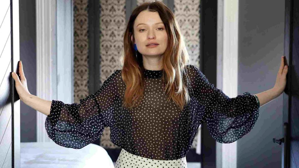 Emily Browning Hot. 